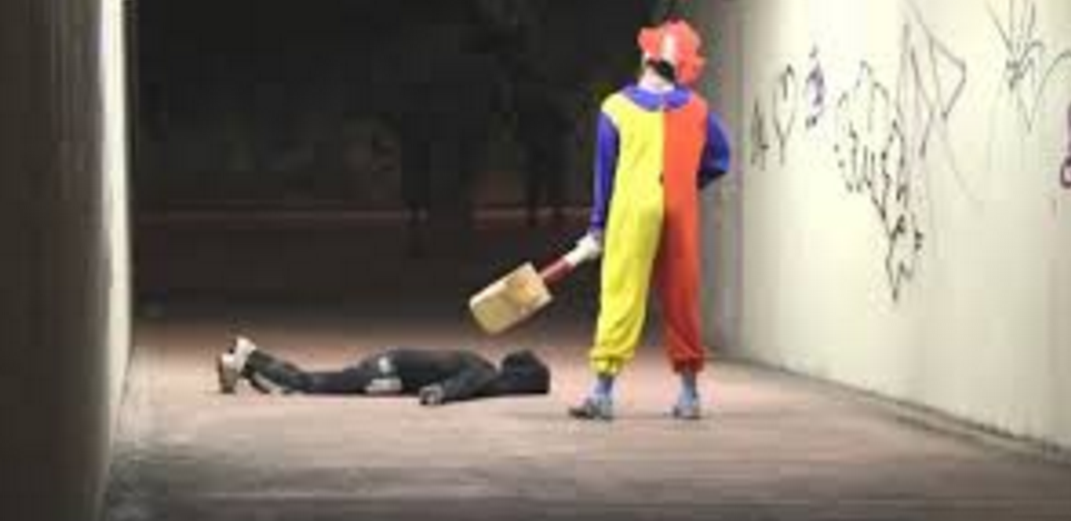 Tinejdžeri u Koprivnici obučeni u klaune plašili djecu kod škole