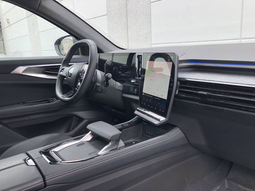 Testirali smo: Renault Austral je trenutno najbolji francuski SUV