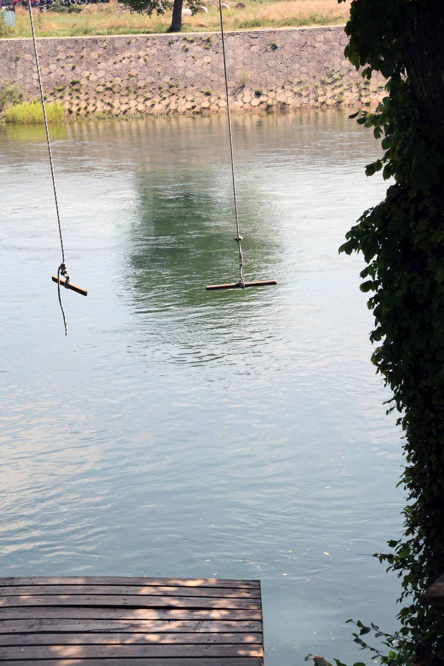 Trilj: U Cetini se utopila 13-godišnja djevojčica