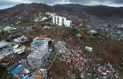 Francuska jača humanitarne operacije na otočju Mayotte