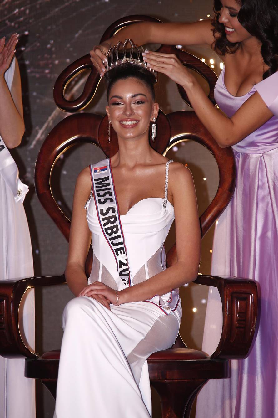 Beograd: Predstavljena novoizabrana Miss Srbije Anja Radić 