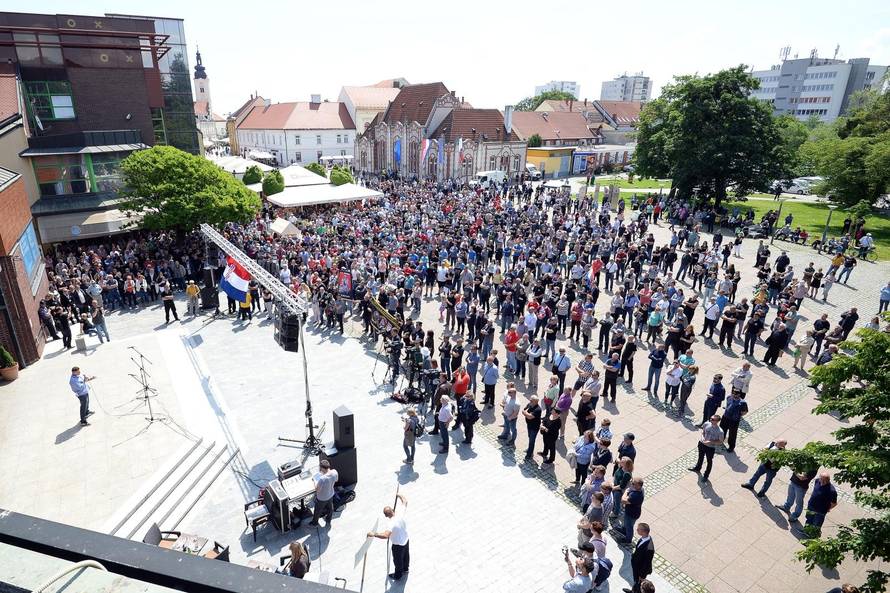 Incident na prosvjedu za koji Kajtazi kaže da je protiv Roma
