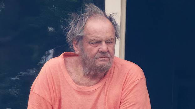 EXCLUSIVE: NO WEB BEFORE 6:00 P.M. ET 14 APRIL 2023 - PREMIUM EXCLUSIVE: Hollywood Legend Jack Nicholson Is Seen For The First Time In Nearly 2 Years As The Actor Turned Recluse Emerges For Some Fresh Air While Taking In The View