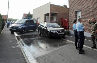 Francuska: Policija u vrtu kuće pronašla tijela 8 beba