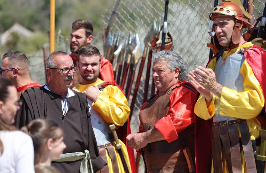 Katuni : Tradicionalni 25. Hrvatski festival žudija