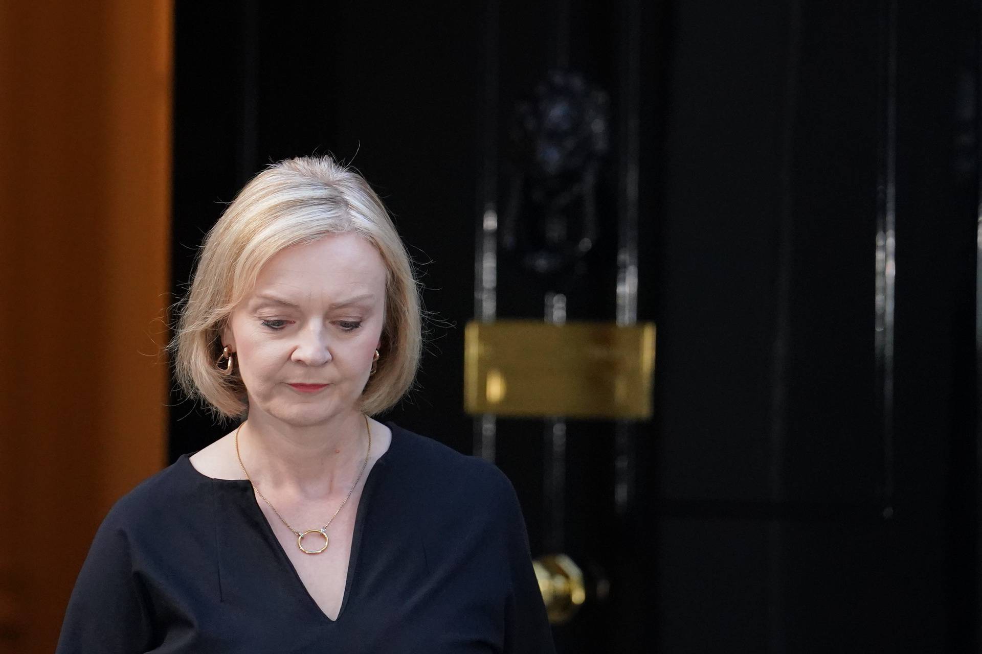 Britanska premijerka  Liz Truss obratila se javnosti nakon smrti kraljice 