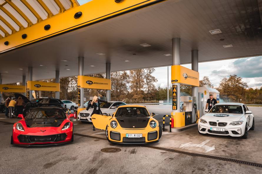 Rijeka: Luksuzni super automobili okupirali Korzo