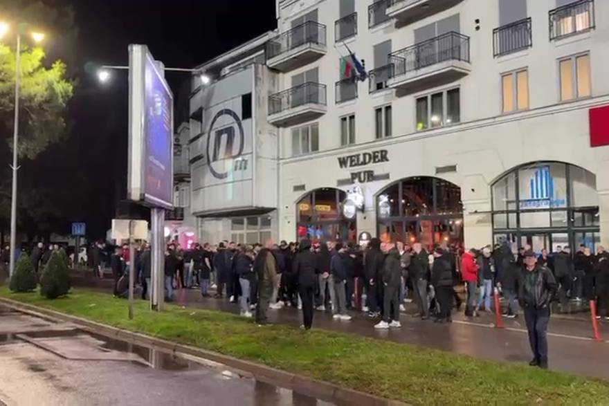 Hrvatski navijači u Podgorici