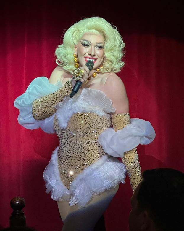 FOTO Sin ragbi legende postao je raskalašena drag kraljica Heidi. Ovako je izgledao prije