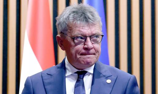 '&Scaron;to je meni ovo trebalo', pita se Turudi&cacute;. To se pitaju svi. Ipak, znamo kome je sve ovo trebalo
