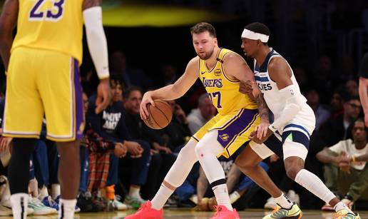 Fantastična utakmica Dončića, Lakersi poravnali u doigravanju
