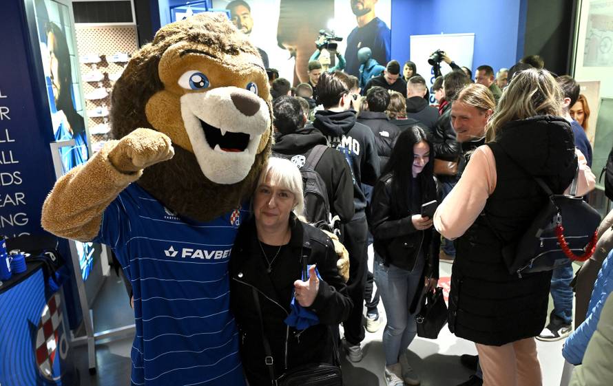 Zagreb: Igraci Dinama na druzenju s navijacima