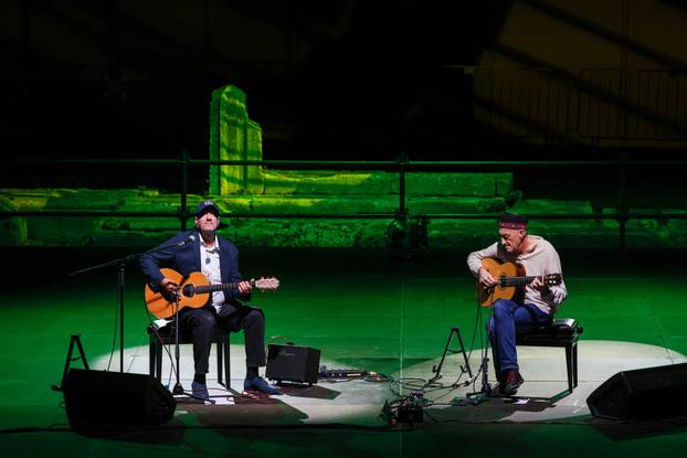 Pula: Vlatko Stefanovski I Miroslav Tadic odrzali su koncert u malom rimskom kazalistu