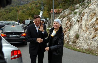 J. Kosor i B. Pahor žele uvesti zajednička veleposlanstva