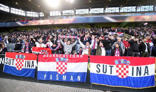 Navijači 'bilih tića' nadglasali zvučnike na stadionu, pet tisuća ljudi poručilo: Ovo je Hajduk!