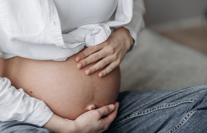 Oporbene zastupnice o slučaju trudnice Mirele: Pobačaj mora biti omogućen u svim bolnicama
