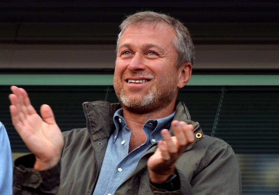 FILE PHOTO: Chelsea owner Roman Abramovich applauds after the English Premier League soccer match between Chelsea and Hull City in London