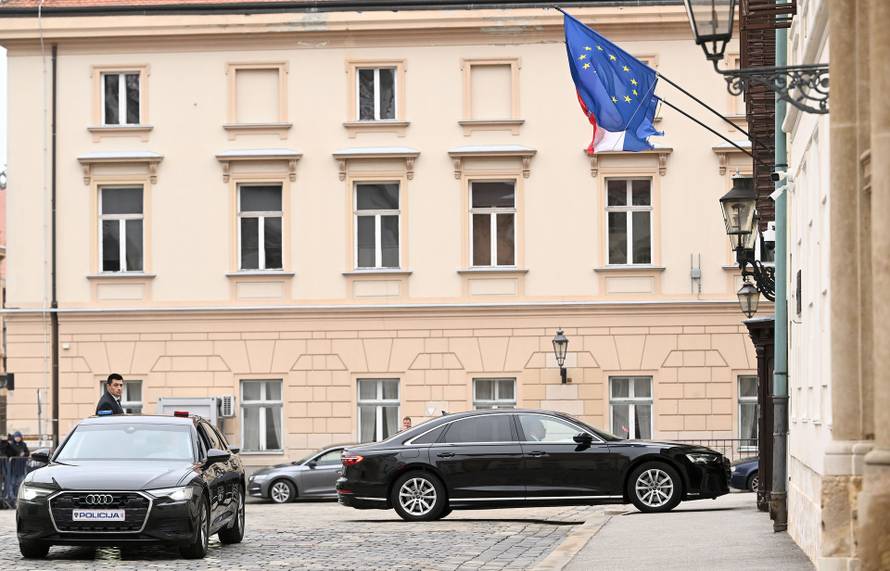 Zagreb: Dolazak na sjednicu Vijeća za nacionalnu sigurnost i Vijeća za obranu