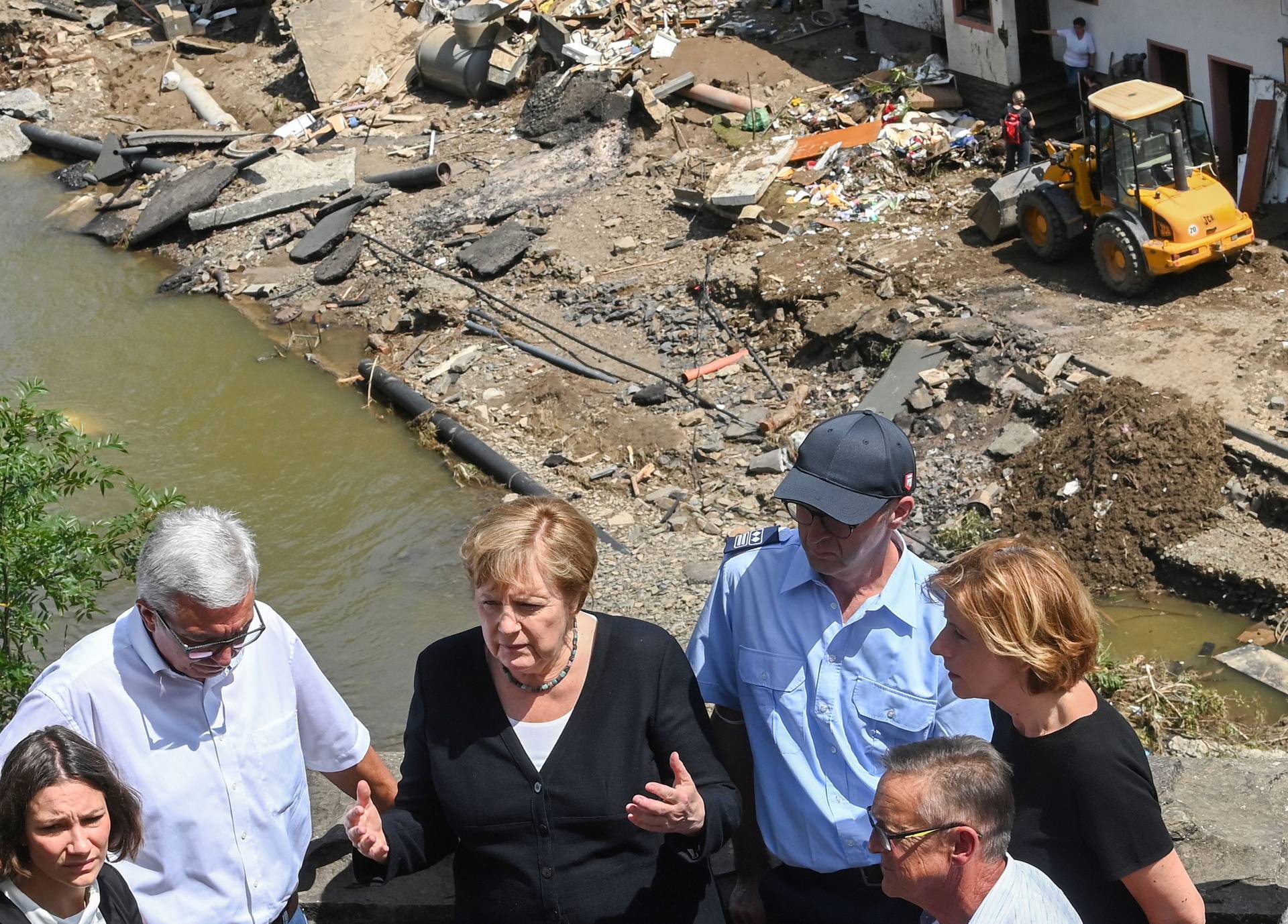 Chancellor Merkel visits flood-stricken town of Schuld and Adenau