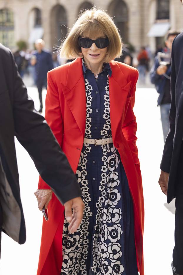 Ekskluzivno s Pariškog tjedna mode: Anna Wintour otrčala je s revije kako bi izbjegla ljude...