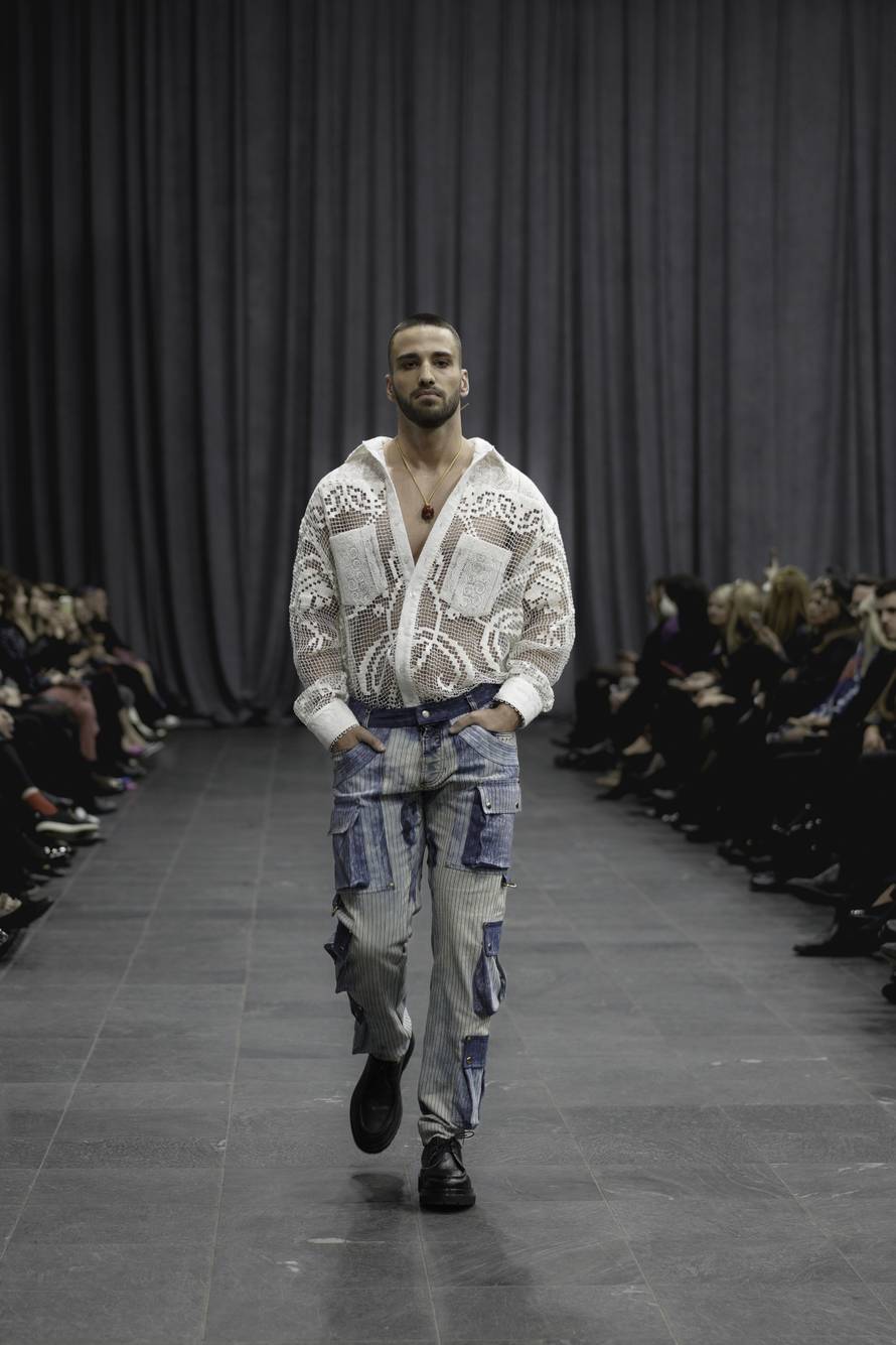 Robert Sever predstavio je novu proljetnu kolekciju revijom...