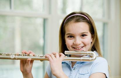 Sviranje instrumenata potiče razvoj mozga u dječjoj dobi