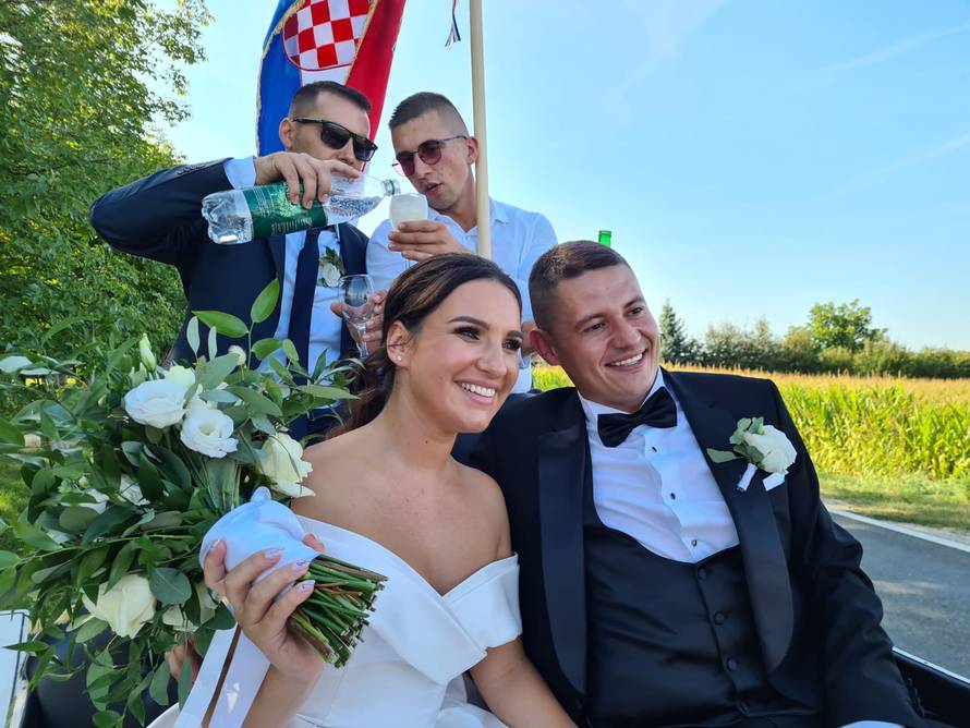 Mladu 'kupio' s tri kubika betona: 'Dokazao sam njenoj obitelji da sam ju zavrijedio'