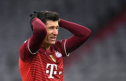 Borussia M. srušila osakaćeni Bayern, nevjerojatan gaf Bavaraca: 'Prekrstili' Musialu
