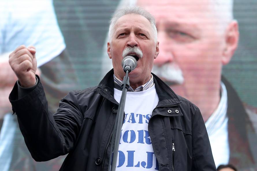 'Vlada je najgori razred' i ostali genijalni transparenti učitelja