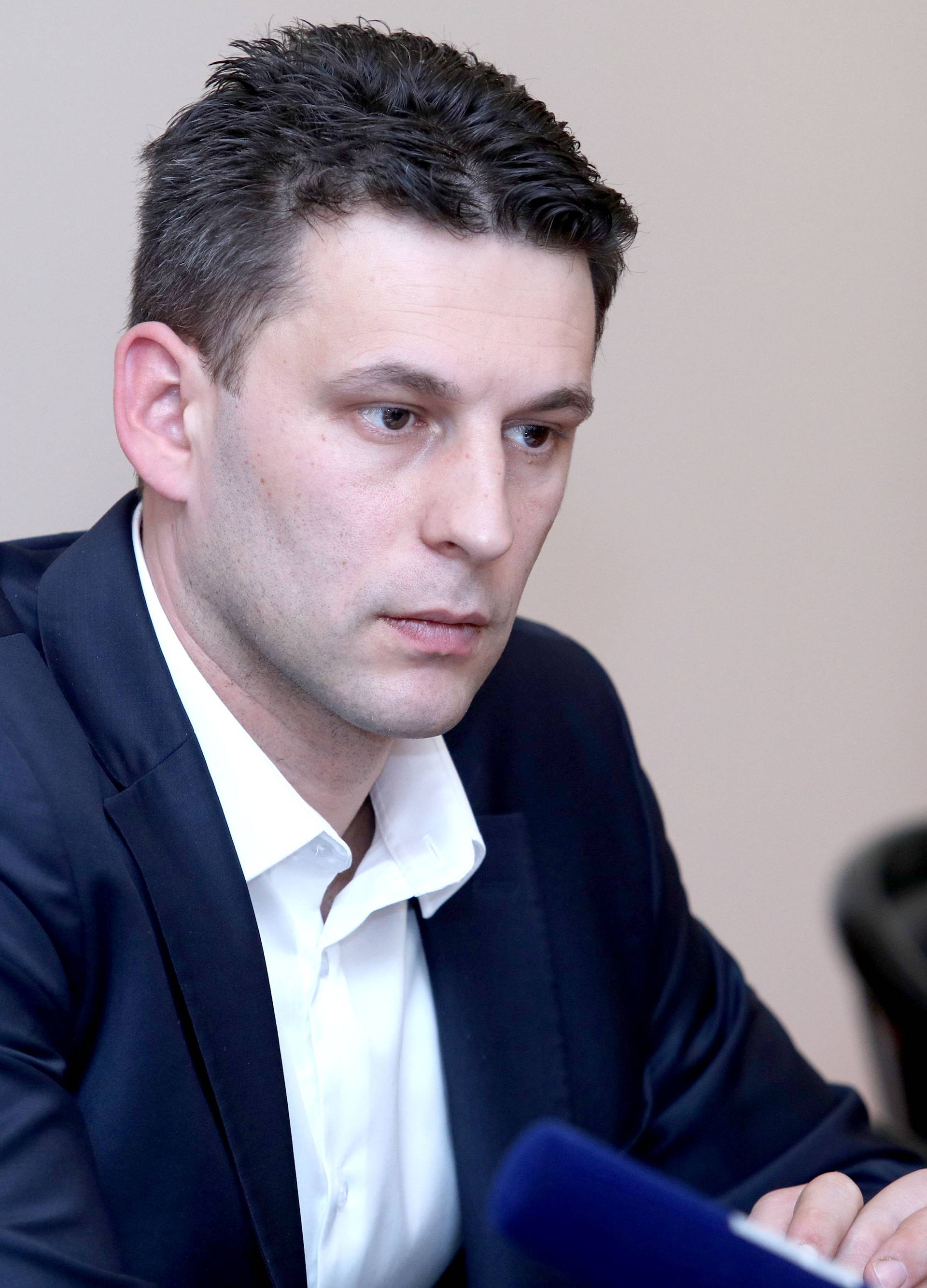 'Komšić ne smije biti primljen ovdje kao predstavnik Hrvata'