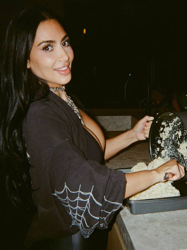 FOTO Ove poznate dame ludo su se zabavljale na Coachelli, s minimalno krpica na sebi