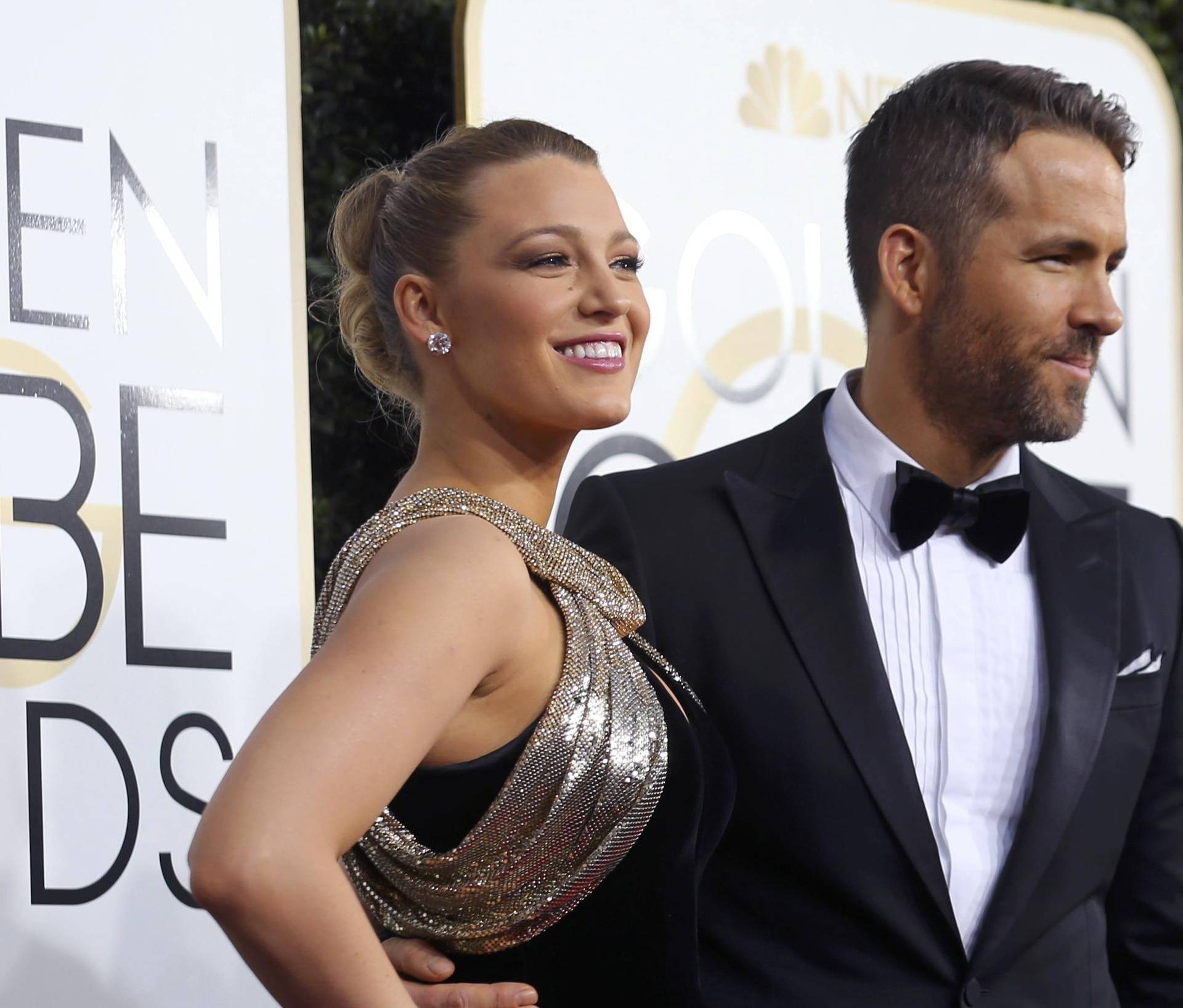 Actors Reynolds and Lively arrive at the 74th Annual Golden Globe Awards in Beverly Hills
