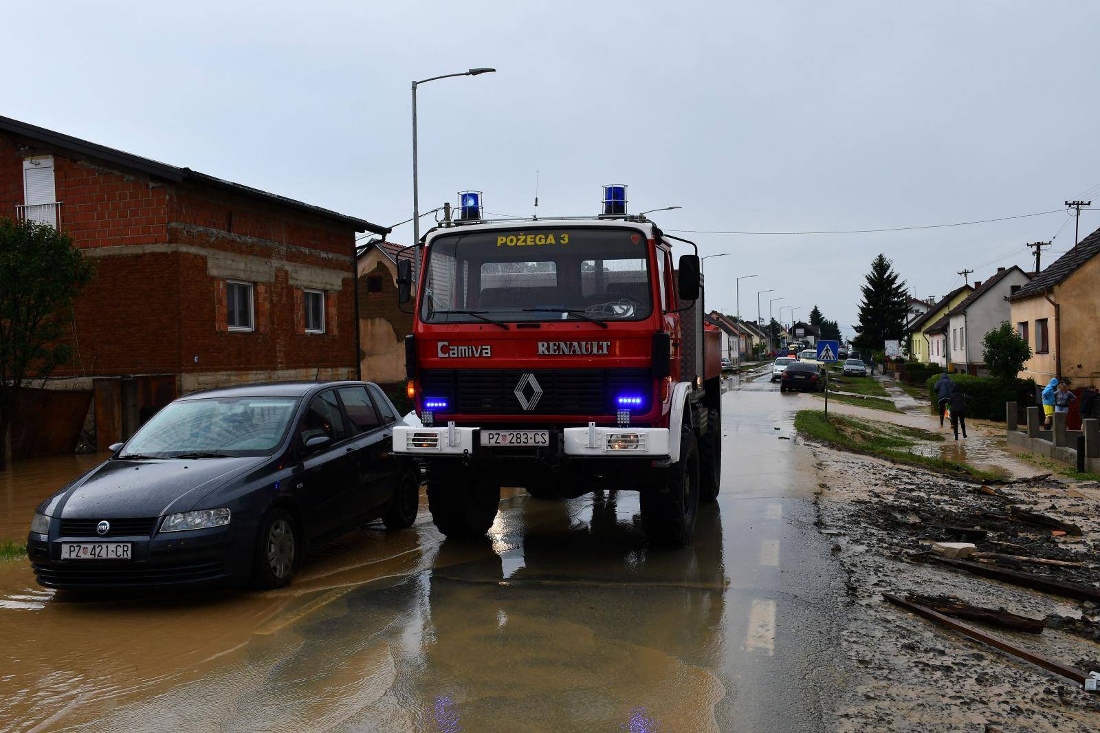 Vidovci: Jako nevrijeme pogodilo požeštinu