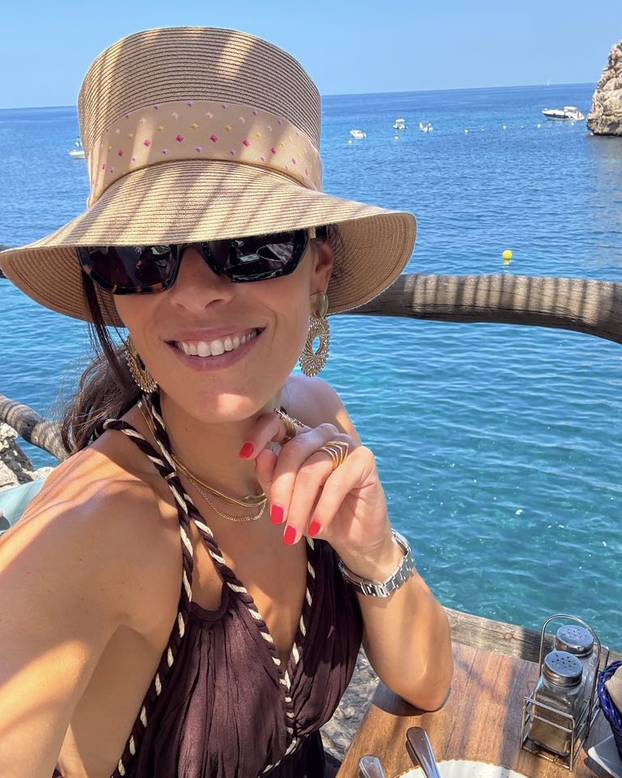 FOTO Ma, tko je Bastian?! Dok on ljubi drugu, Ana Ivanović blista. 'Ne želim da završi...'