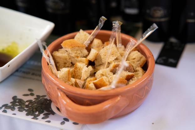 Zagreb: Manifestacija "100% Zagorsko" na Europskom trgu