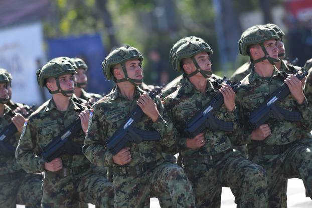 Beograd: Vojna parada "Snaga jedinstva" na kojoj je sudjelovalo oko deset tisuca pripadnika