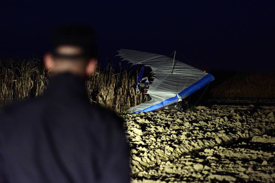 Kvar na motoru: Pao motorni zmaj, dvoje ljudi je ozlijeđeno