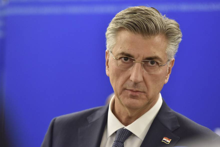 Plenkovi&cacute; o Penavi i spornim izjavma: 'Na odre&dstrok;eni politi&ccaron;ki na&ccaron;in mogu ga razumjeti'