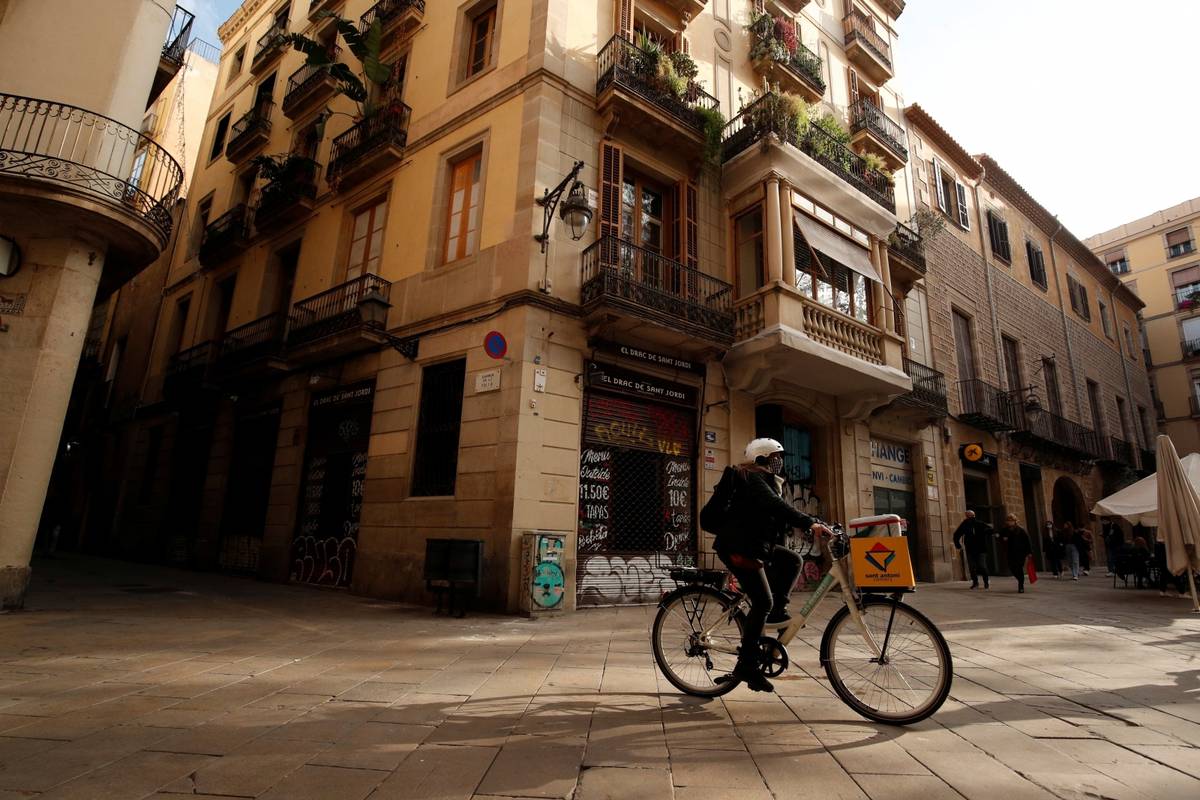 Prazna Barcelona čeka turiste i bolje dane: 'Ljudi su zabrinuti'