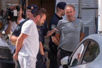 Zadar, 17.08.2026 - Pripadnici interventne policije priveli su cetvorku koja se dovodi u vezu s podmetanjem pozara u Zadarskoj zupaniji