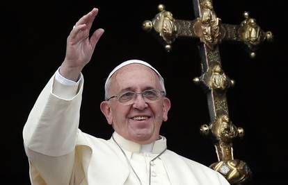 Papa traži  kontrolu financija: 'Moramo pomoći siromašnima'  