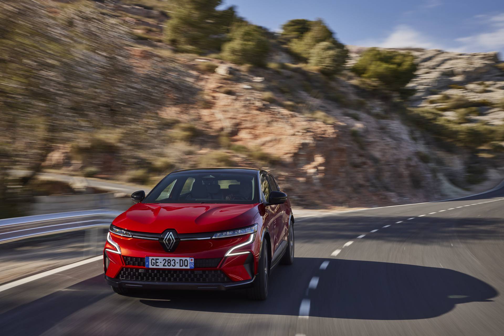 Megane E-Tech Electric: Počelo je novo doba za Renault, nema više dizela, benzinca, hibrida...