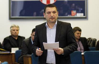 Lacković: "Petrov treba dobiti 10 posto plaće jer nije radio"