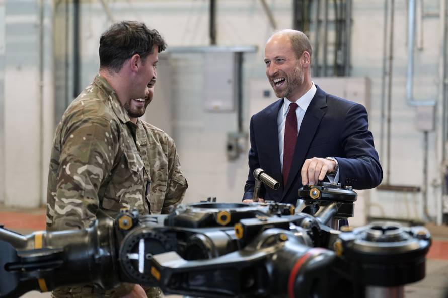 Princ William i jordanski prijestolonasljednik Hussein posjetili bazu RAF-a u Oxfordshireu