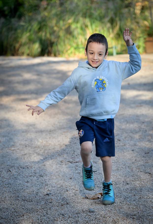 Zagreb: Sin Tonija Bo&scaron;njakovi&cacute;a je prohodao uz ekstremne treninge koje mu je osmislio otac unato&ccaron; cerebralnoj paralizi