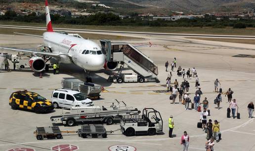 Avioni za Dubrovnik zbog jakog vjetra preusmjereni na Split