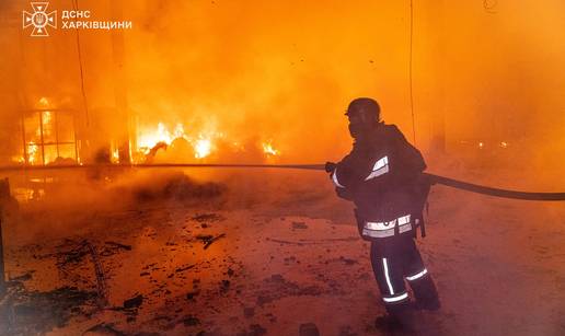 FOTO Gore zgrade u Harkivu i Černjihivu. Ruski dronovi gađali više gradova, ima i ranjenih