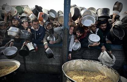 Stanovnicima Gaze prijeti glad: 'Jedemo konzervirano, brašno puno insekata i nezdravu vodu'