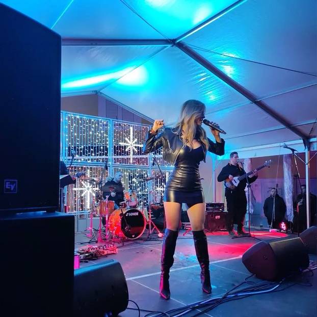 FOTO Uf, Lille zna kako podići na koncertu atmosferu: Pogledajte outfite kojima oduševljava sve