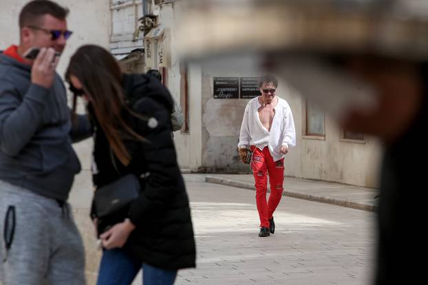 Zadraski modni mačak Jadranko prošetao gradom